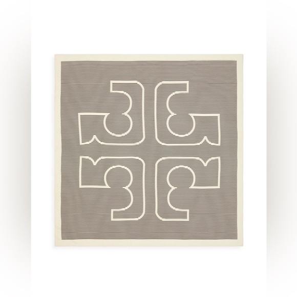 JUST IN TORY BURCH SILK SCARF PRICE FIRM - Picture 7 of 9